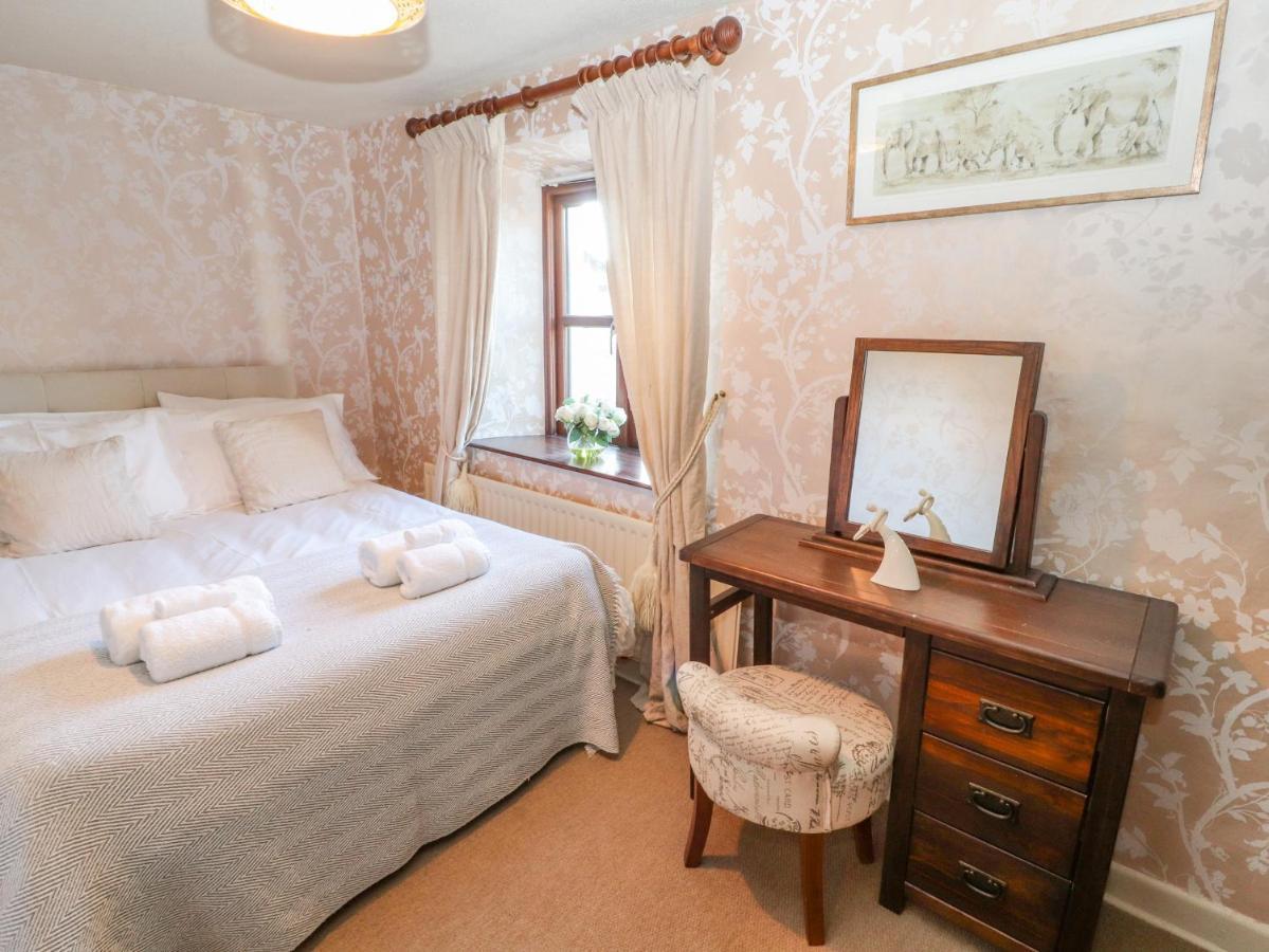 Clerk Beck Cottage Ulverston Esterno foto